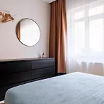 Stylish Flat W Balcony - 5 Mins From Taksim Square *