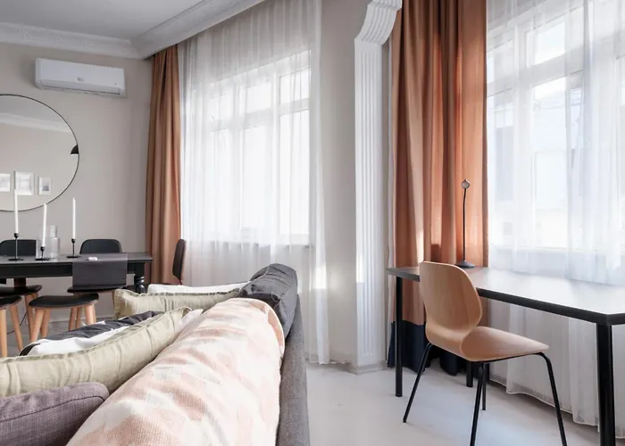 Stylish Flat W Balcony - 5 Mins From Taksim Square Istanbulská provincie