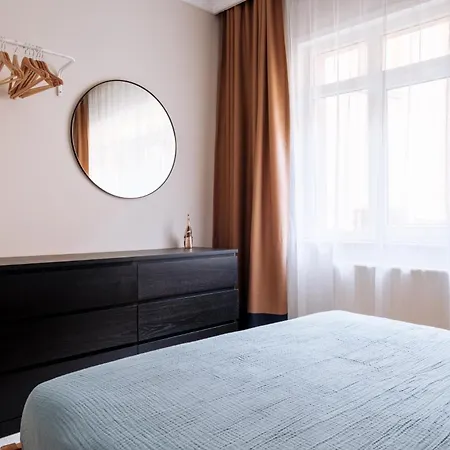 Stylish Flat W Balcony - 5 Mins From Taksim Square *
